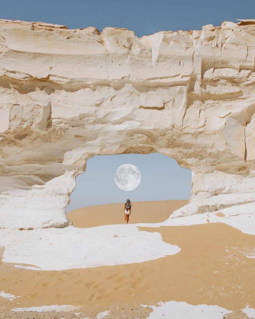 El Makhroum Mountain In Sahara Desert